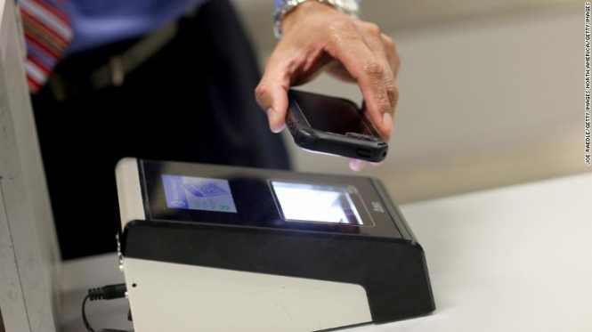 Платежная система Visa запускает технологию, которая может превратить смартфон на платежный терминал