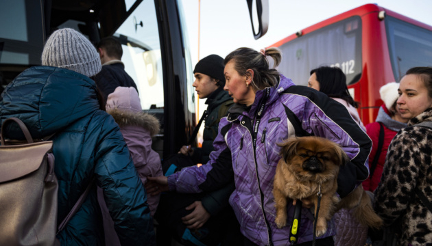 Для українських біженців продовжили тимчасовий захист в Австрії до березня 2024 року