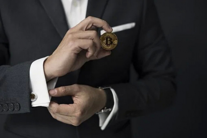 В Германии на аукционе впервые в истории продают Bitcoin, конфискованный у мошенников