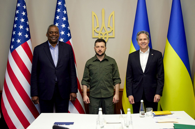 Блінкен і Остін в ході закритого візиту до Києва оголосили про виділення нової військової допомоги 