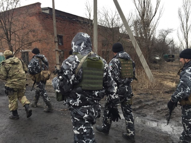 Возле Горловки двое украинских бойцов попали в плен