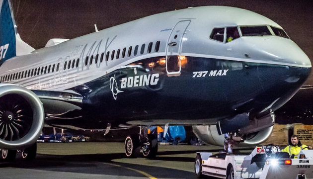 Boeing не будет останавливать серийное производство самолетов 737 MAX