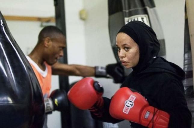 Міжнародна асоціація боксу дозволила жінкам виступати в хіджабах
