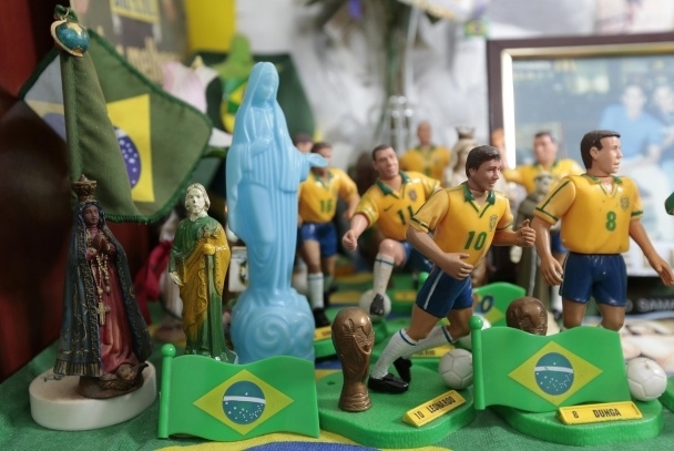 Фаворитами Чемпіонату світу з футболу букмекери називають збірні Бразилії та Аргентини