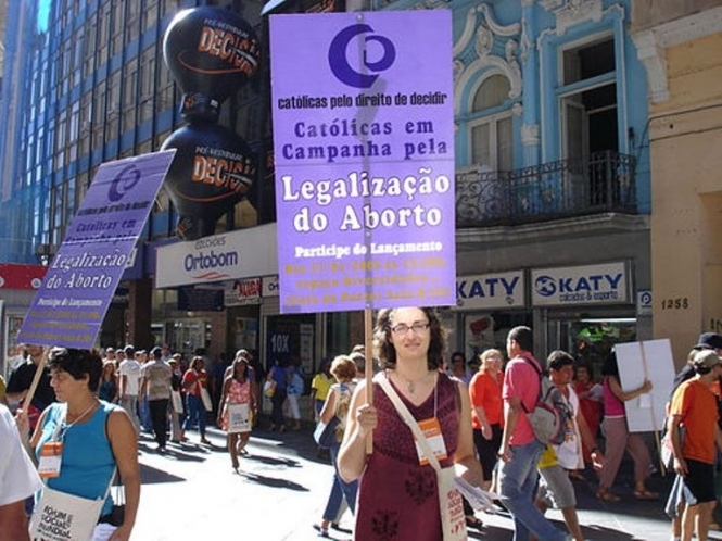 Лікарі Бразилії просять парламент дозволити аборти