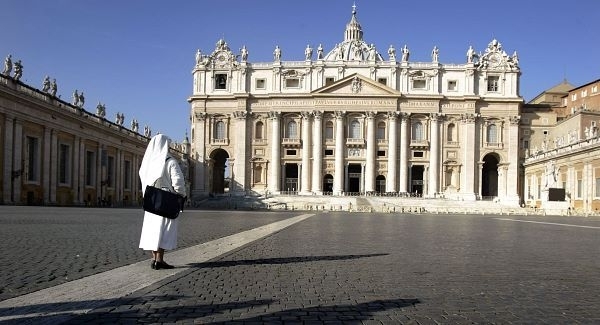 Побачити принади Ватикану тепер можна тільки за готівку