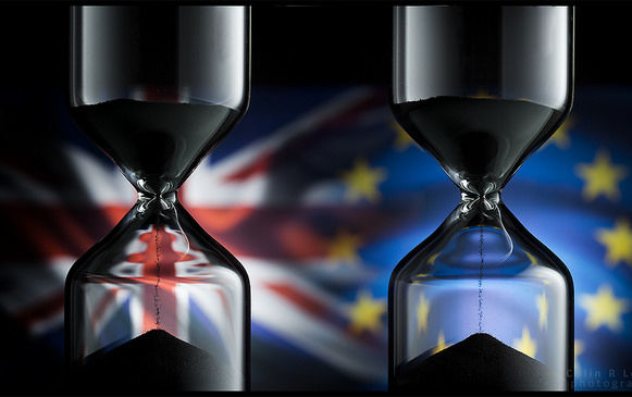 Британія і Євросоюз офіційно починають переговори щодо Brexit
 