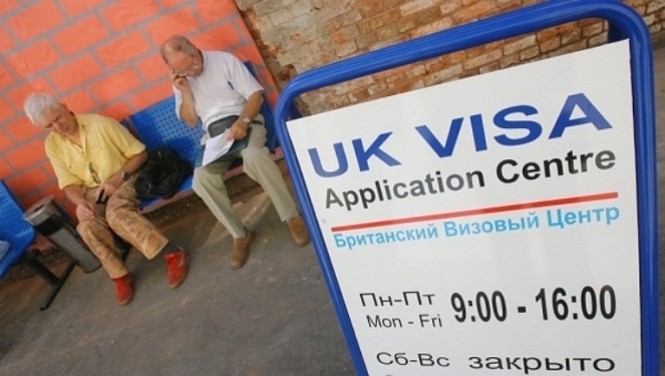 Російські туроператори поскаржилися на проблеми з отриманням британських віз