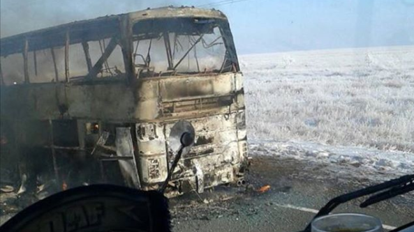 Пассажиры сгоревшего в Казахстане автобуса использовали для обогрева паяльную лампу