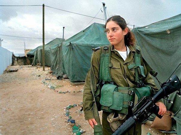 Ізраїль поглиблює війну з Хамас, якій не видно кінця – Bloomberg