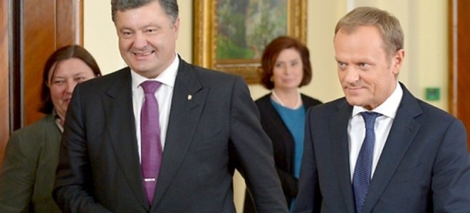 Порошенко обговорив із Туском можливість збільшення макрофінансової допомоги ЄС для України
