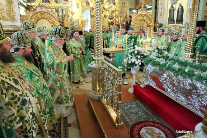 Святогірська Лавра молиться за Україну (відео)