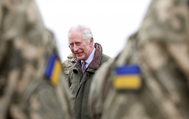 Король Чарльз III відвідав українських бійців, які навчаються в Британії 