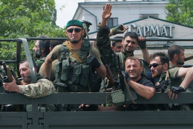 На околицях Донецька чеченські бойовики організували собі тренувальний табір, - відео