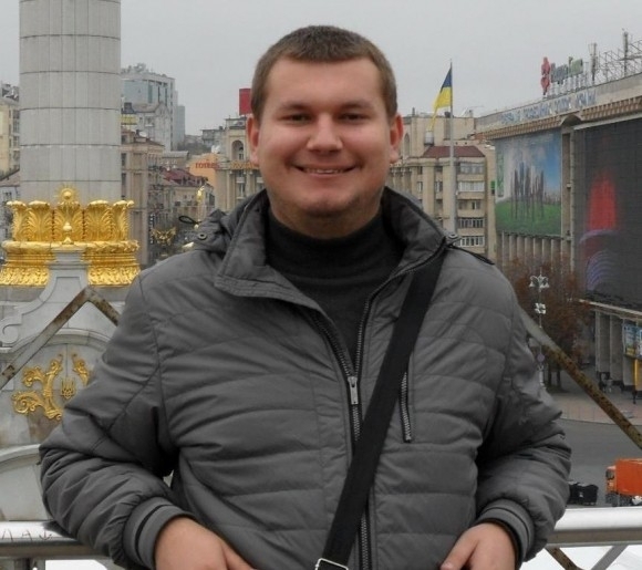 Один из трех погибших во время побоища в Донецке ... 