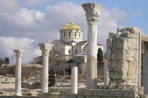 В оккупированном Севастополе археологи раскопали храм IV века до н.э.