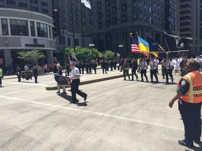 Украинцы приняли участие в военном параде в Чикаго, - видео