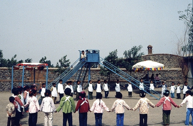 Китай вводить податок на контрацептиви, щоб стимулювати народжуваність

