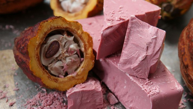В Швейцарии изобрели новый вид шоколада - рубиновый
