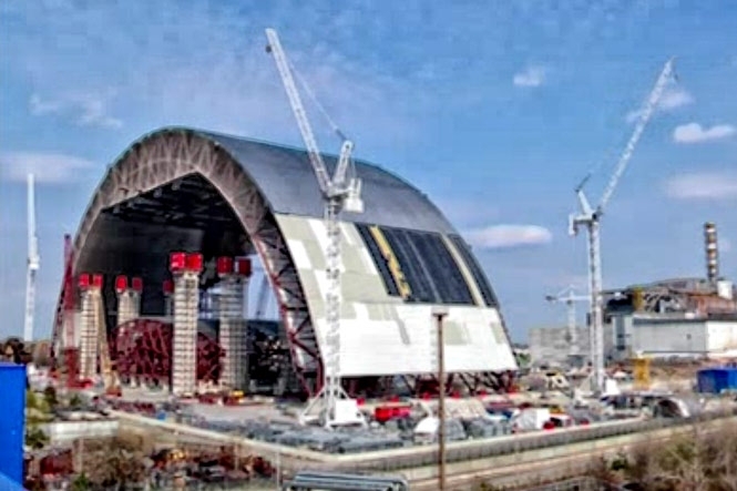 На достройку саркофага над Чернобыльской АЭС не хватает €500 млн