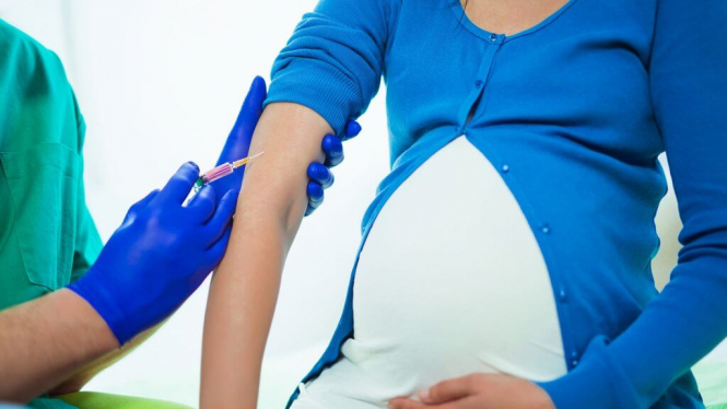 У МОЗ назвали вакцини від короновірусу для вагітних 