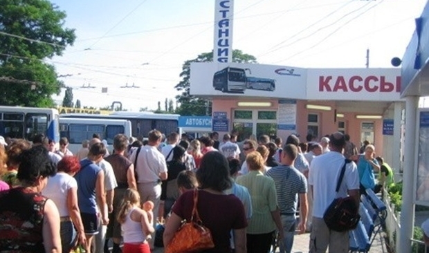 В анексованому Криму можуть скасувати продаж квитків на автобуси за паспортами