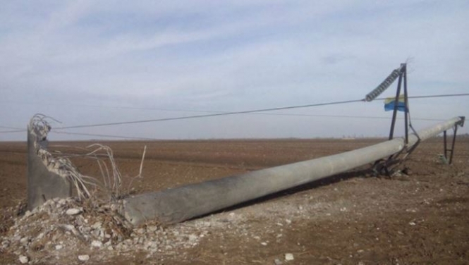 Учасники блокади продовжують перешкоджати ремонту ЛЕП в Крим