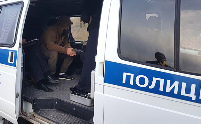 Силовики задержали в аннексирована Крыму крымскотатарского активиста