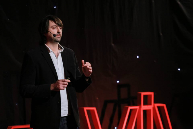 Назар Шимоне-Давида: Tesla - це майбутнє, яке потрібно будувати в Україні