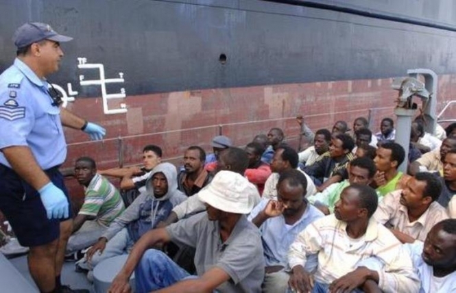 ЄС попросив Мальту негайно прийняти судно з нелегалами з Африки