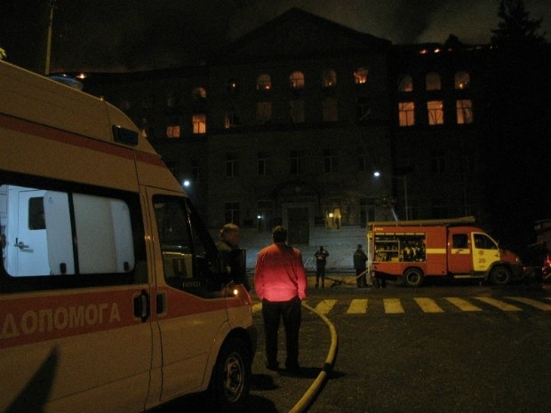 В Киеве за минувшие сутки спасателей вызвали на пожар 14 раз