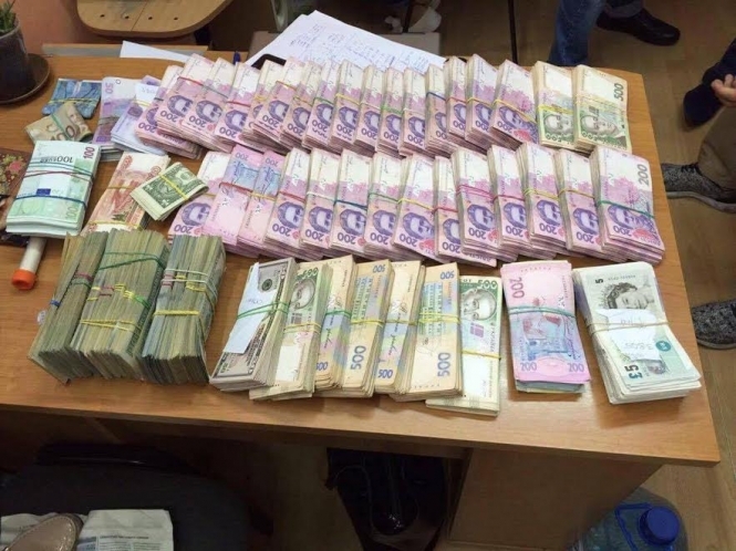 В Киеве ликвидирован конвертцентр с годовым оборотом около 200 млн гривен