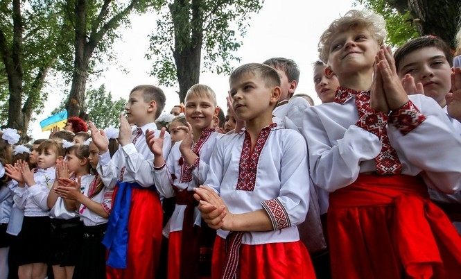 На Донбасі триває масова українізація шкіл, - Жебрівський