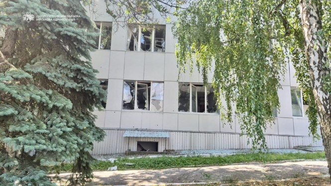 росія завдала удару балістичною ракетою по підприємству у Дніпрі: є загиблі