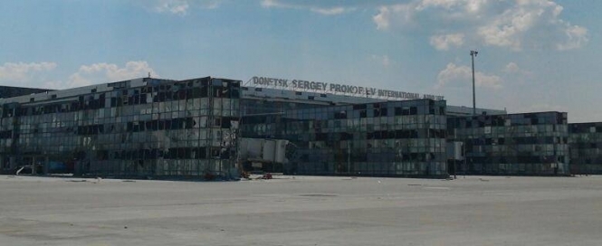 Здание Донецкого аэропорта продолжают удерживать бойцы 