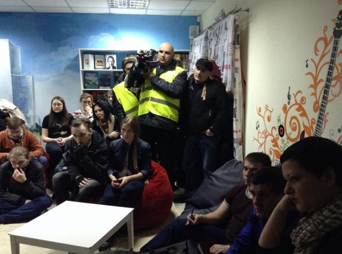 Милиция отпустила активистов, задержанных после нападения титушек в Донецке
