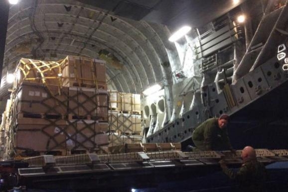 Перша партія допомоги військовим з Канади прибула в Україну, - фото