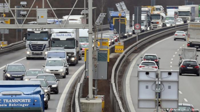 Швидкість руху на дорогах у населених пунктах можуть знизити до 50 км/год