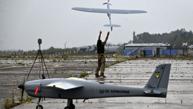 Китай погрожує обмежити поставки комплектуючих для дронів через заклики про обмеження імпорту в Україну