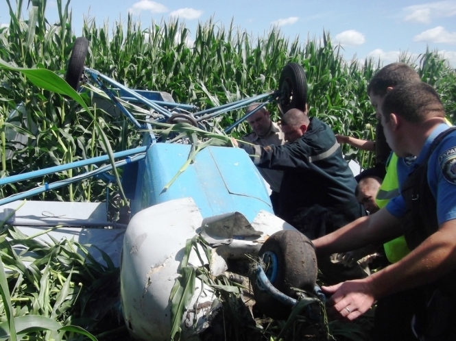На Чернігівщині розбився легкомоторний літак, є жертви