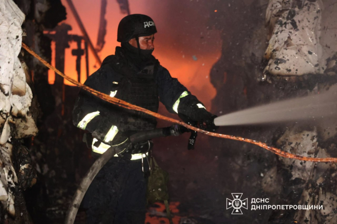 російські війська здійснили комбіновану атаку по Дніпру: є загиблі та поранені