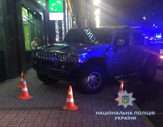 В Киеве водитель Hummer насмерть сбил восьмилетнего ребенка и пытался скрыться