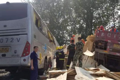 36 пасажирів автобуса загинули в результаті аварії в Китаї