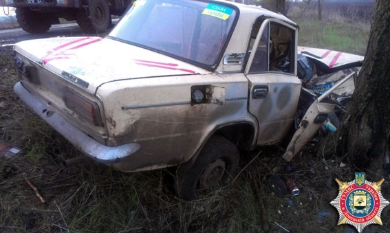Двоє військових потрапили в лікарню через аварію в селі біля Димитрова, - оновлено