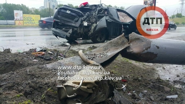 У Києві авто нардепа Геращенка потрапило у ДТП