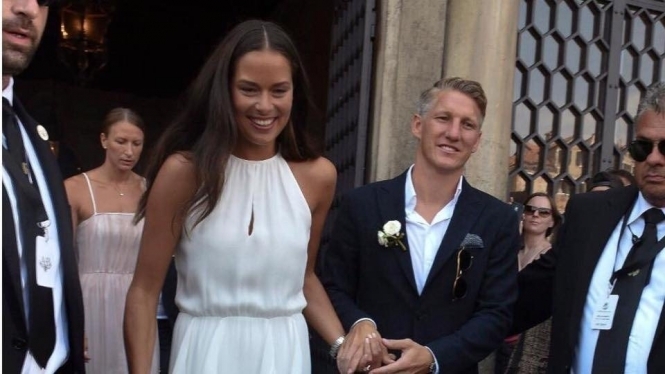 Бастіан Швайнштайгер одружився із сербською тенісисткою