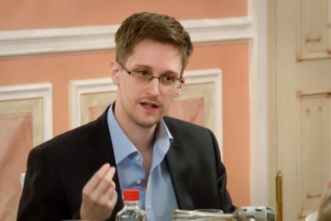 Сноуден готовий допомогти уряду Бразилії в обмін на притулок