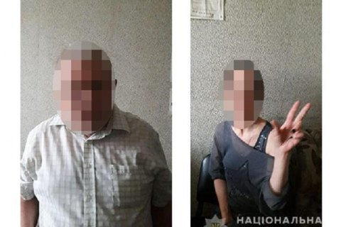 В Днепре пьяный экс-прокурор с женой устроили стрельбу из ружья с балкона