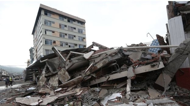 Количество жертв землетрясения в Эквадоре возросло до 233