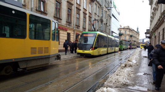 В електротранспорті Львова можна буде розрахуватись через SMS та bluetooth
